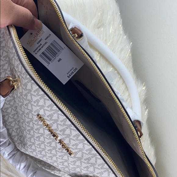 Michael Kors EMMY XLARGE DOME SATCHEL/SHOULDER BAG - Picture 3 of 9